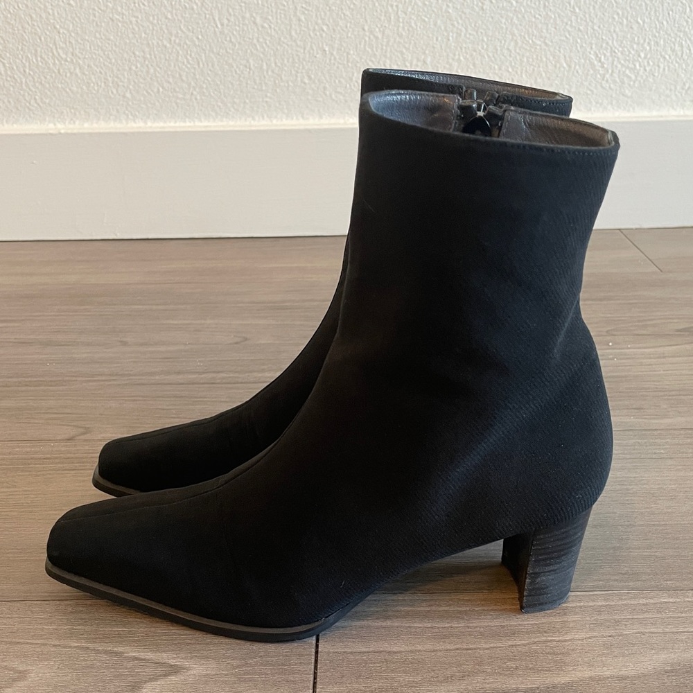 Stuart Weitzman 90s Booties